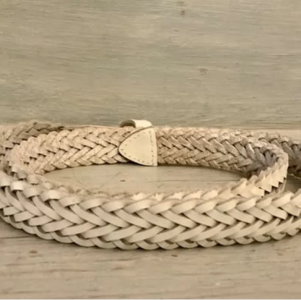 Vintage Chic Braided‎ White Leather Gold Buckle Belt Medium Good Condition